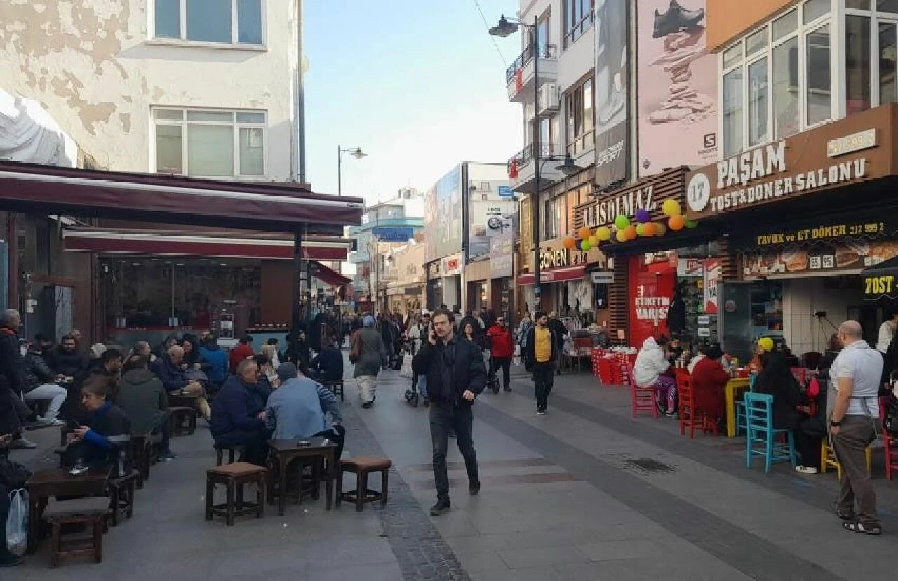 Çanakkale depremi güvenlik kamerasında!