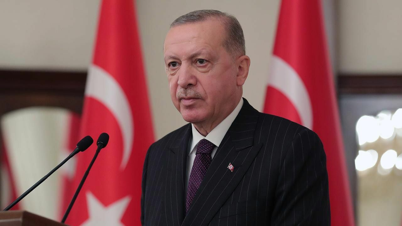 Cumhurbaşkanı Erdoğan, Necmettin Erbakan&#039;ı andı