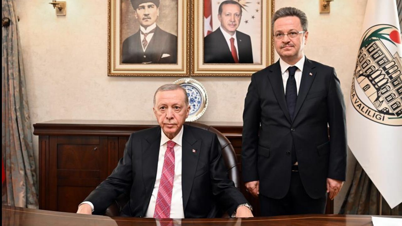 Cumhurbaşkanı Erdoğan Vali Ünlü’yü makamında ziyaret etti