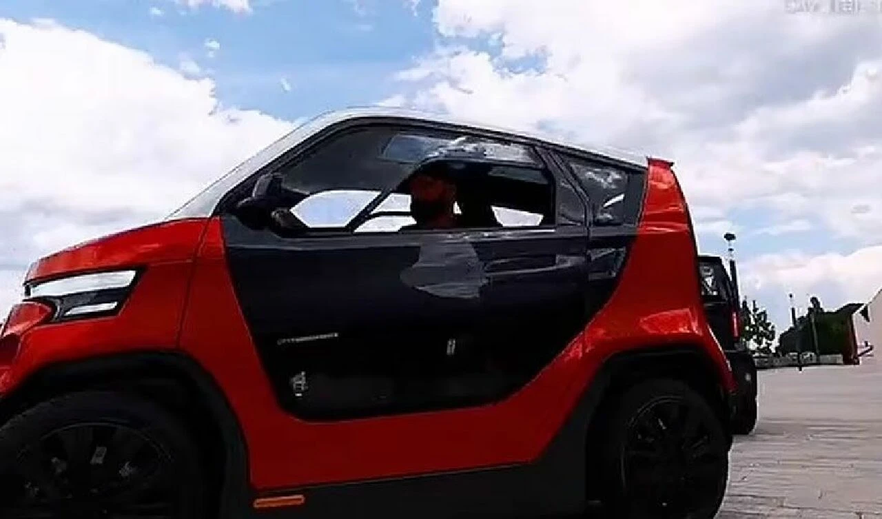 Dünyanın ilk katlanabilir arabasının fiyatı belli oldu! Ezber bozacak araç