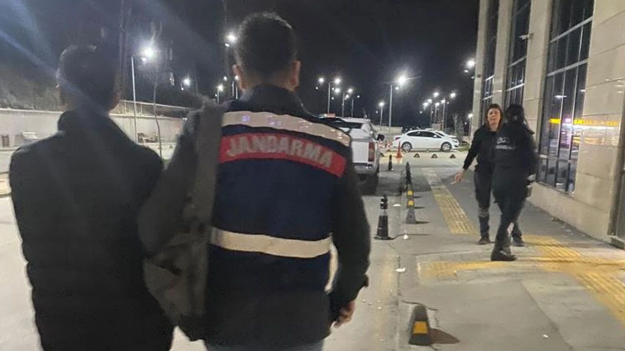 İzmir merkezli 9 ilde DHKP-C operasyonu: Çok sayıda gözaltı var - 2. Resim