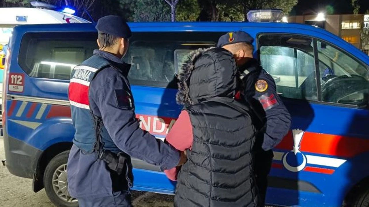 İzmir merkezli 9 ilde DHKP-C operasyonu: Çok sayıda gözaltı var - 1. Resim