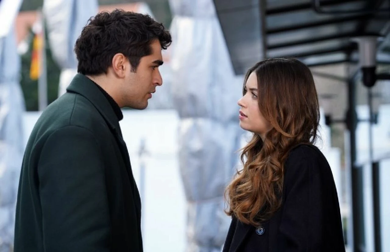 Yalı Çapkını setinde feci kaza! Tüm ekip seferber oldu - 2. Resim