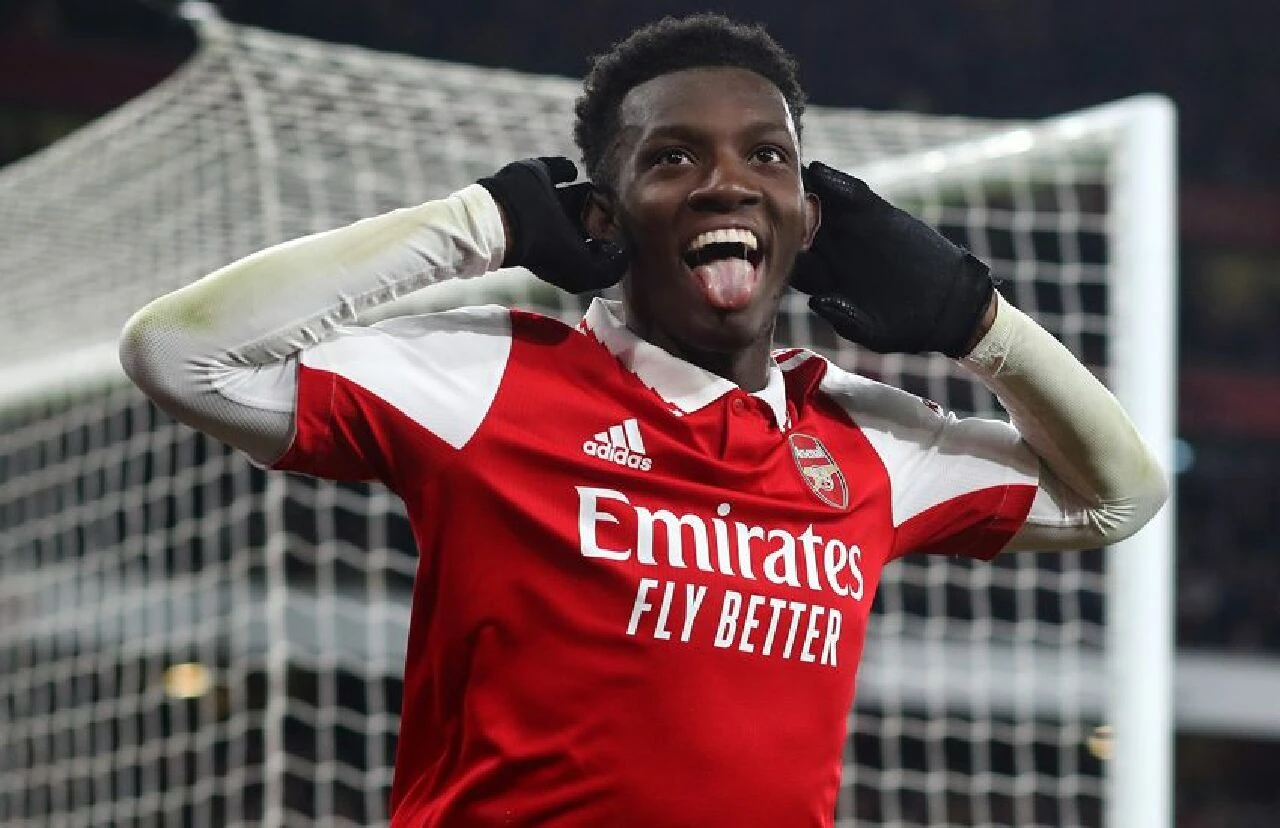 Edin Dzeko'nun yerine İngiliz forvet geliyor!