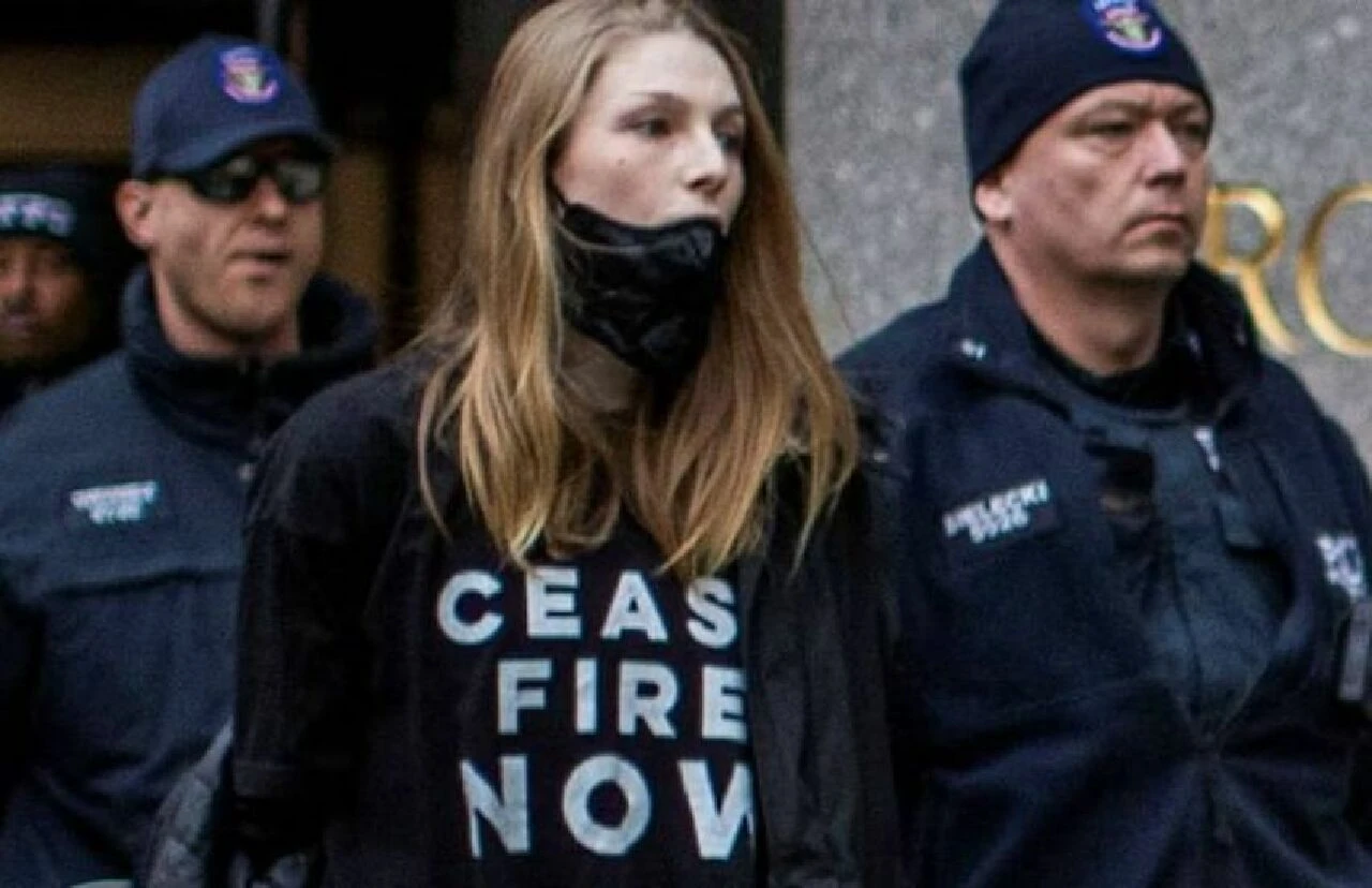 Euphoria'nın yıldız oyuncusu Hunter Schafer, Filistin’i desteklediği için gözaltına alındı