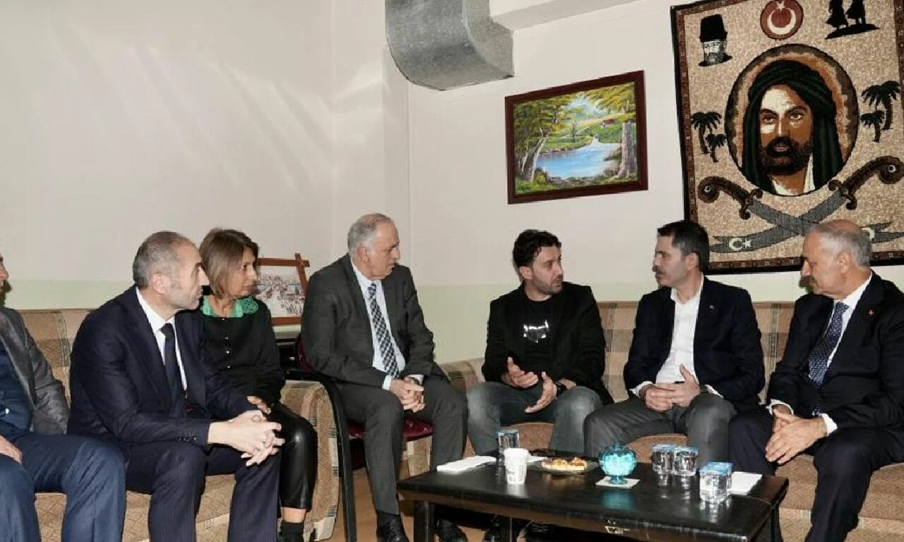 Murat Kurum, cemevi ziyaretinde söz verdi: Biz yürüteceğiz - 2. Resim