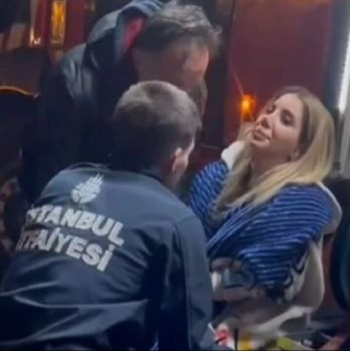 Silahla para saçan Aleyna Dalveren'in bileğinden çıkaramadılar