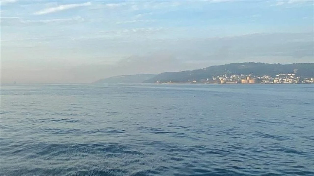 Çanakkale Boğazı çift taraflı olarak gemi geçişine kapatıldı