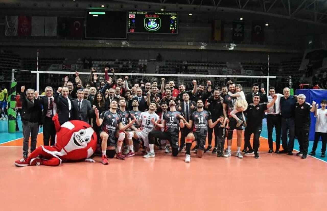 Ziraat Bankkart Avrupa'da yarı finalde