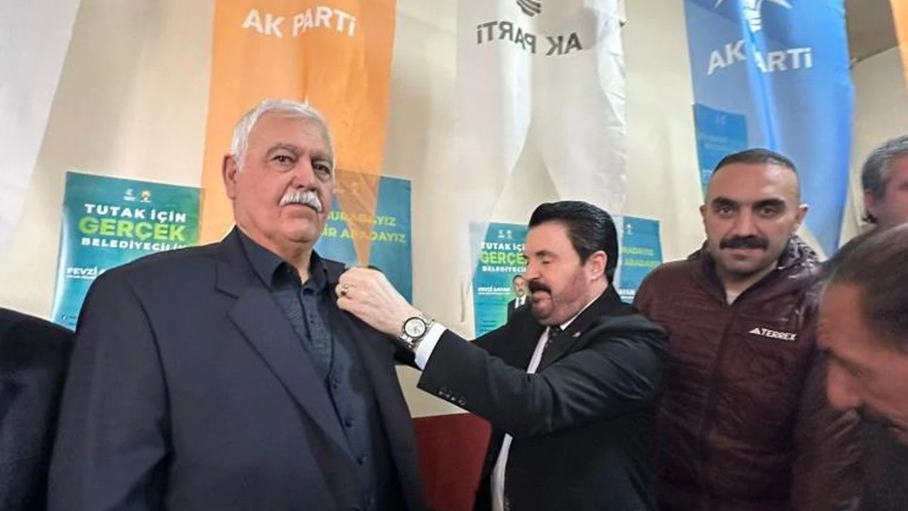 Ağrı'da toplu istifa depremi! 150 kişi istifa edip AK Parti'ye katıldı - 1. Resim
