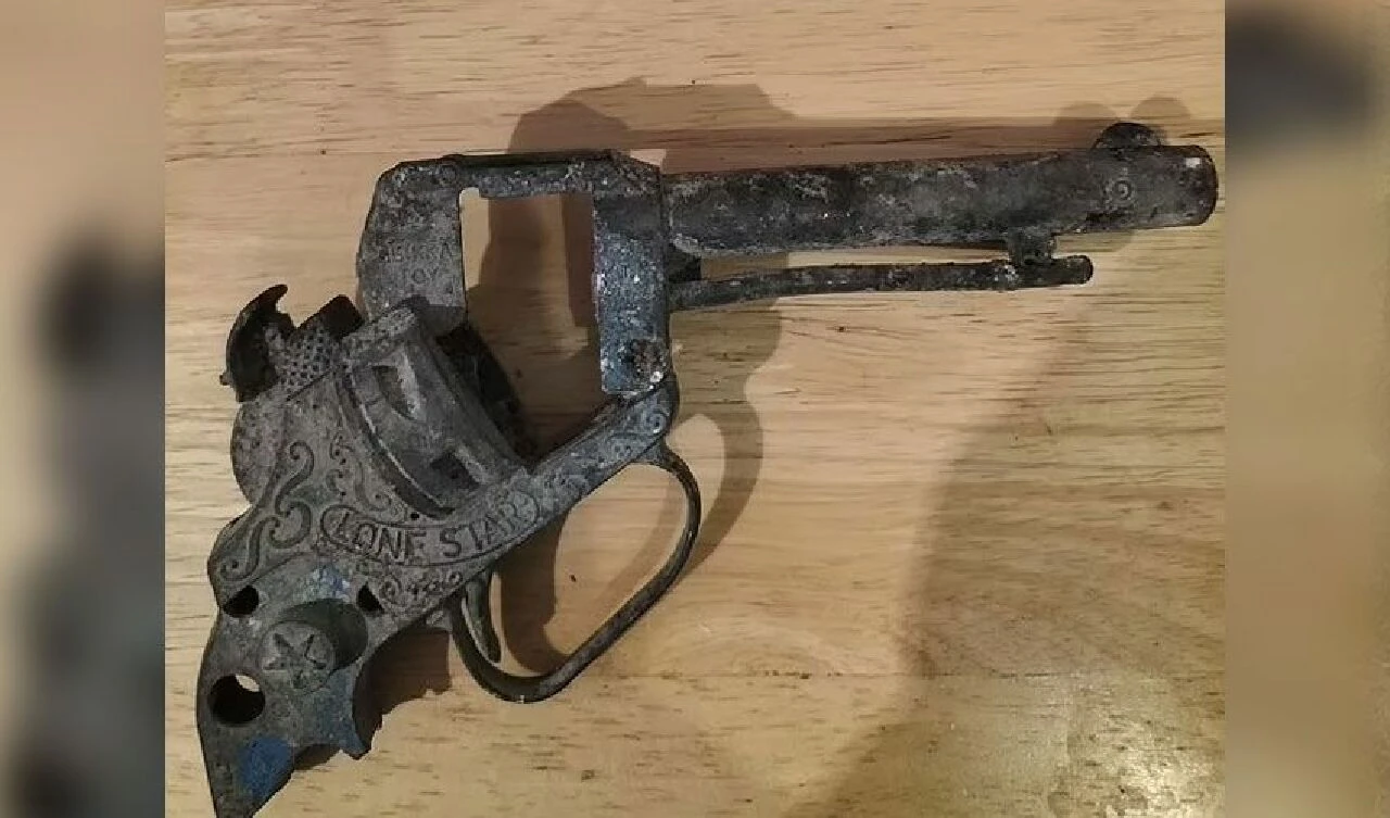 Evin altındaki gizemli yapı! Kazdıkça gerçekler ortaya çıktı