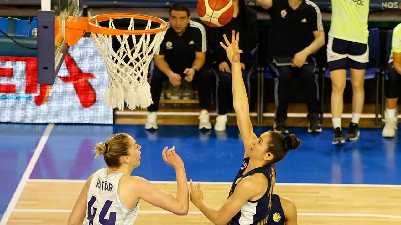 Fenerbahçe Kadın Basketbol Takımı Final Four'a yükseldi - 1. Resim
