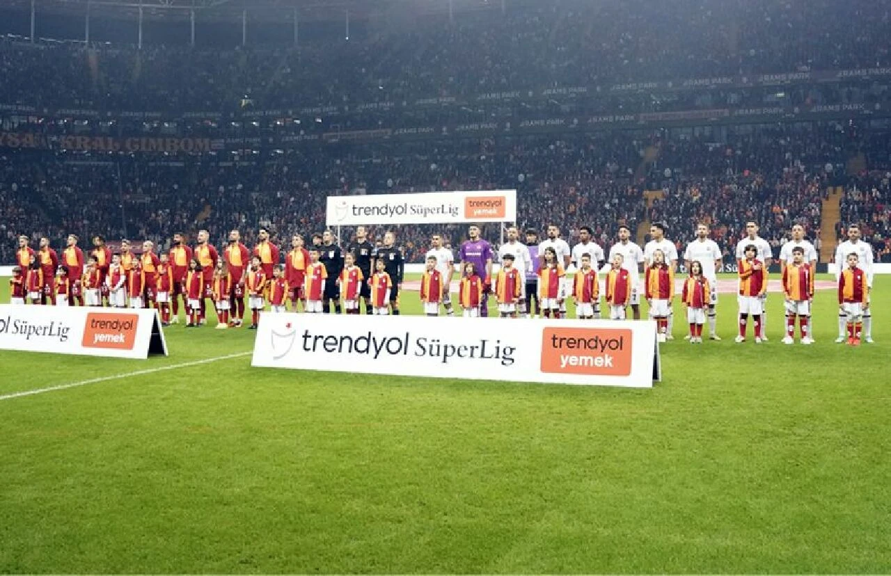 Galatasaray kupada yarı final için Karagümrük'ü konuk ediyor! Muhtemel 11'ler - 1. Resim