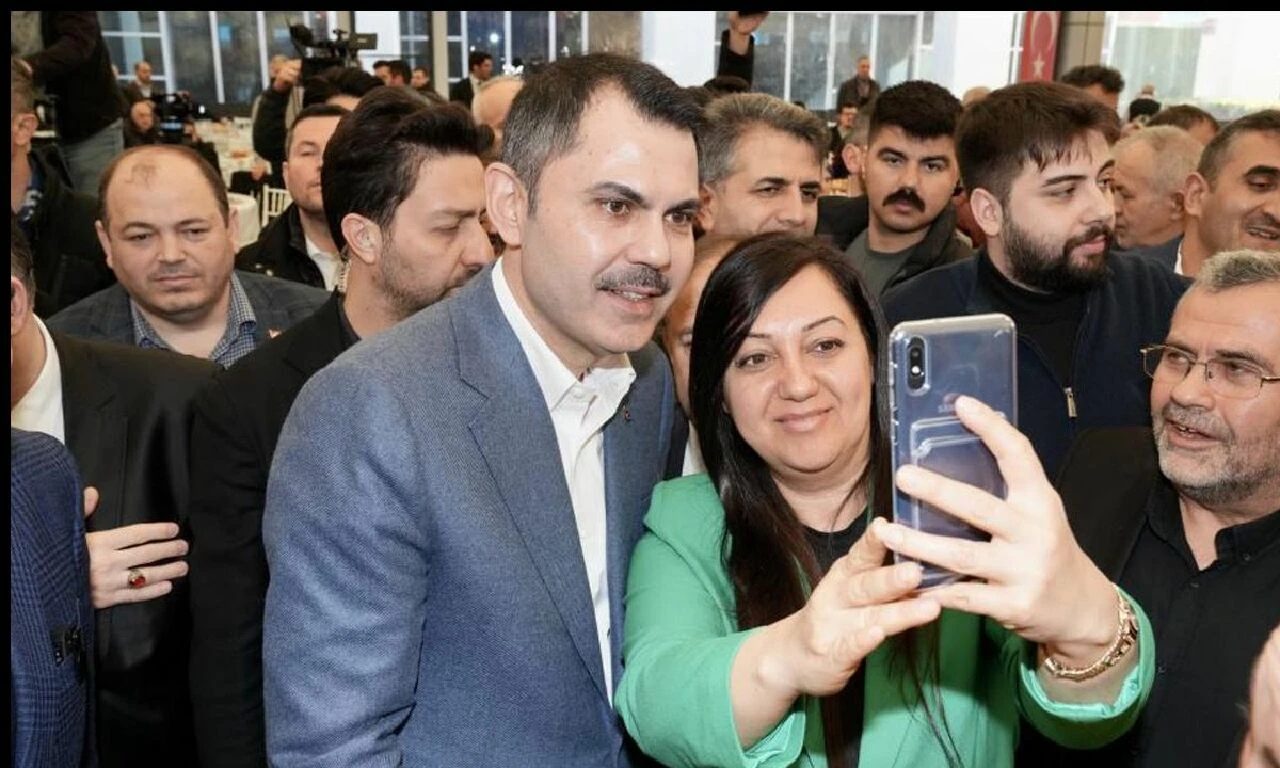 İBB adayı Murat Kurum müjdeyi verdi: Fiyat düşecek, halkımızın yüzü yeniden gülecek - 1. Resim