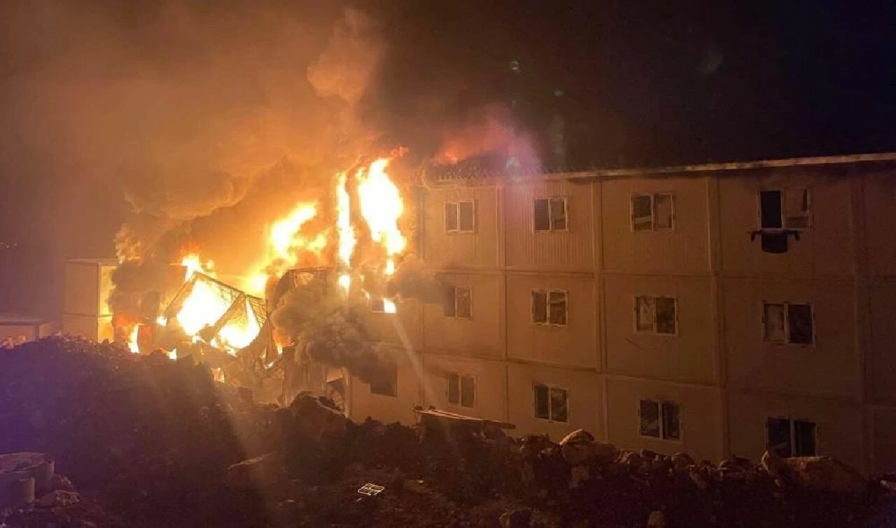 İşçilerin kaldığı konteynerde yangın: 11 yaralı