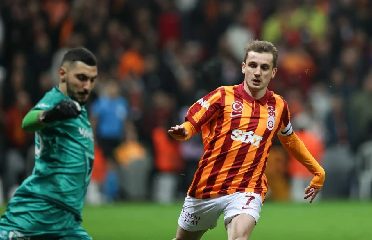 Okan Buruk'tan mağlubiyet sonrası derbi ve sakatlık açıklaması - 2. Resim