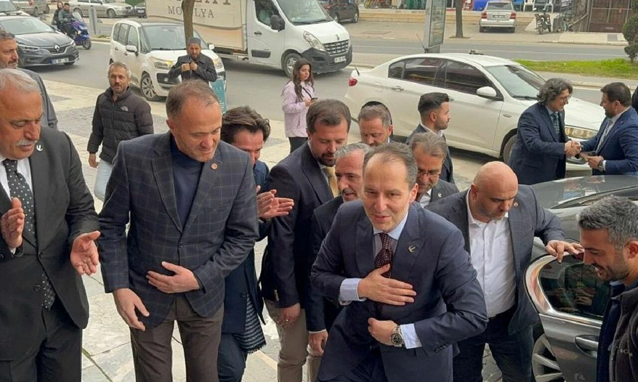 Fatih Erbakan'dan dikkat çeken 'canavar' benzetmesi - 1. Resim