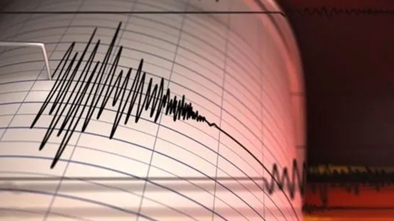 Son dakika! Çanakkale&#039;de deprem oldu: Kandilli ilk verileri paylaştı