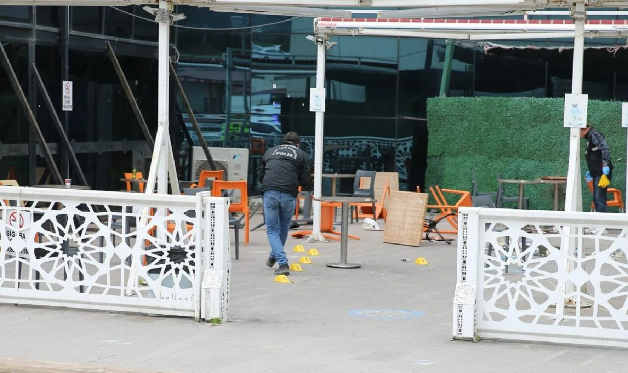 Son dakika! Denizli'de hastane kafeteryasına silahlı saldırı: Çok sayıda ekip sevk edildi