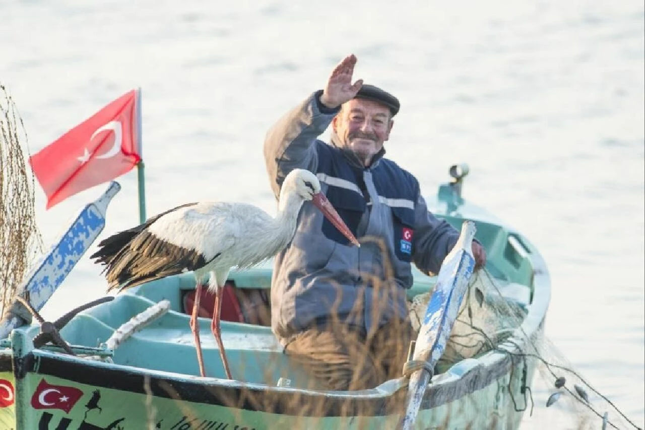 Yaren Leylek 13. kez Balıkçı Adem Amca'ya kavuştu