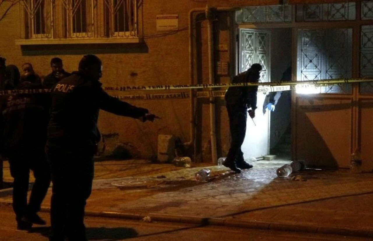 Evine su taşırken husumetlisinin hedefi oldu!