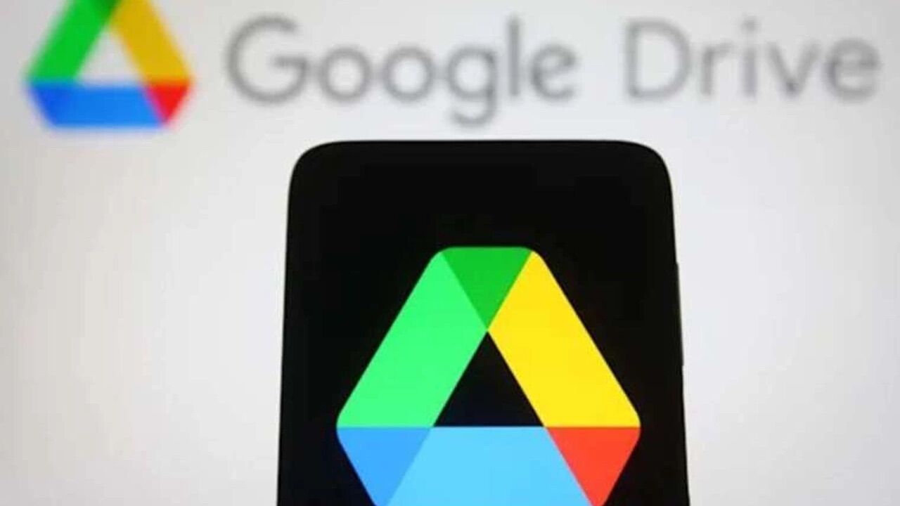 Google uzun zamandır beklenen özellikleri getirdi! &#039;Drive iPhone&#039; güncellendi