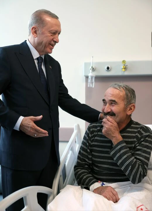 Cumhurbaşkanı Erdoğan'a hastadan güldüren istek: Sorma sakın!