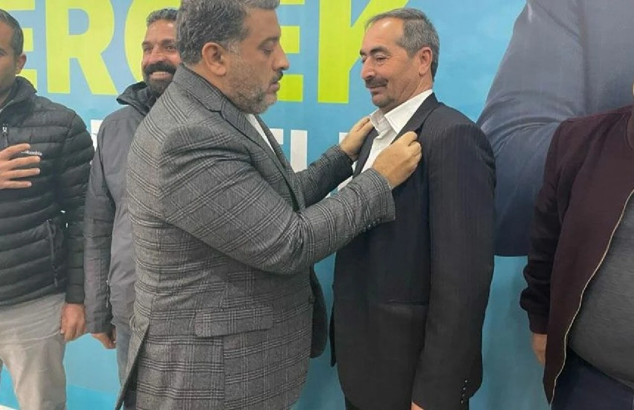 Diyarbakır DEVA Partisi’nde deprem: Başkan ve üyeleri AK Parti’ye katıldı - 2. Resim