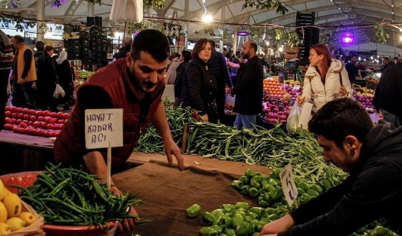 Ekonomide hedef tutacak mı? Uzman isim enflasyonun düşürecek 4 maddeyi sıraladı - 1. Resim