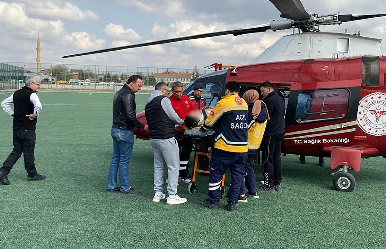 Konya'da otomobil tıra arkadan çaptı: 1 ağır yaralı - 2. Resim