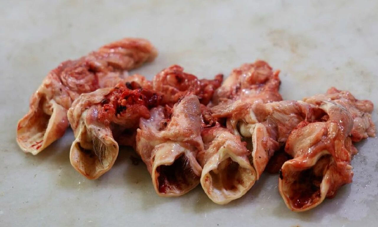 'Şırdan pahalandı, acaba ne yesek?' İşte sakatatın yeni gözdesi: Kelleyi alamayan kulağı alıyor - 1. Resim