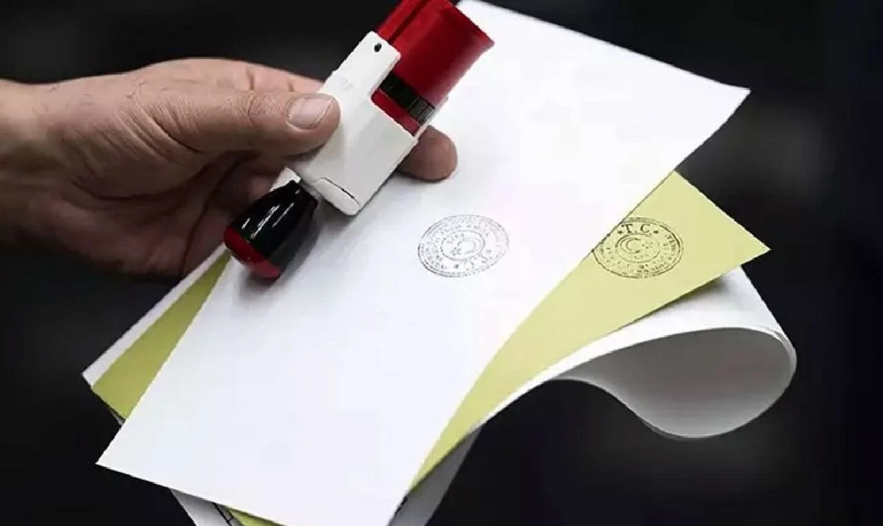 YSK panoya astı: Aday listeleri kesinleşti