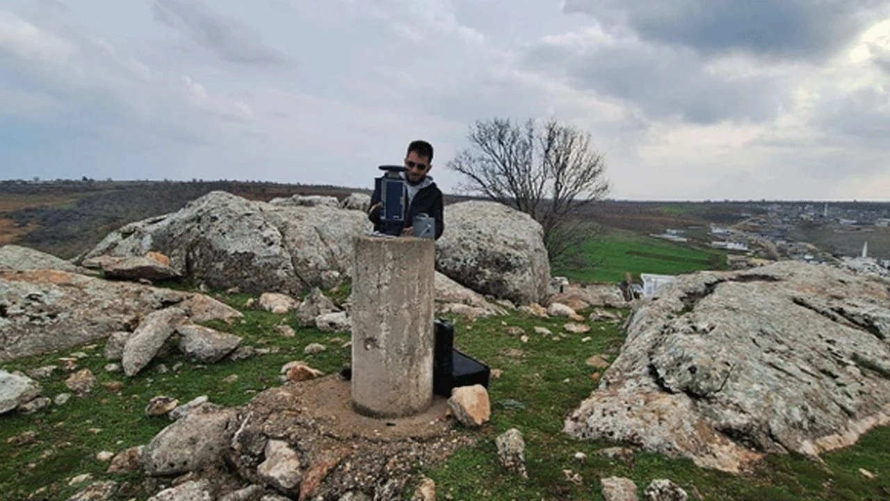 Bilim insanları yer kabuğunu inceliyor! Deprem bölgesindeki fay hattında çok ilginç sonuçlar - 1. Resim