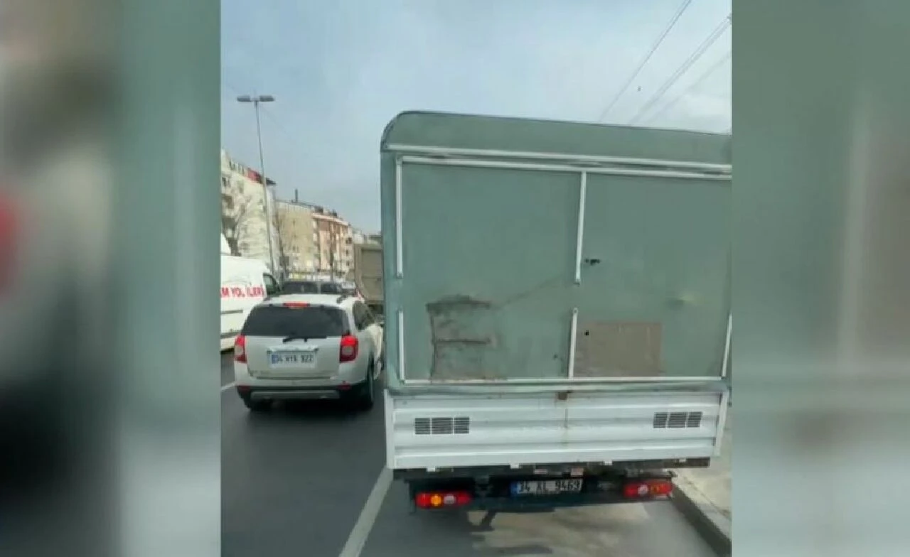 Emniyet şeridini ihlal edenler ihbara giden itfaiye şoförünü çıldırttı!