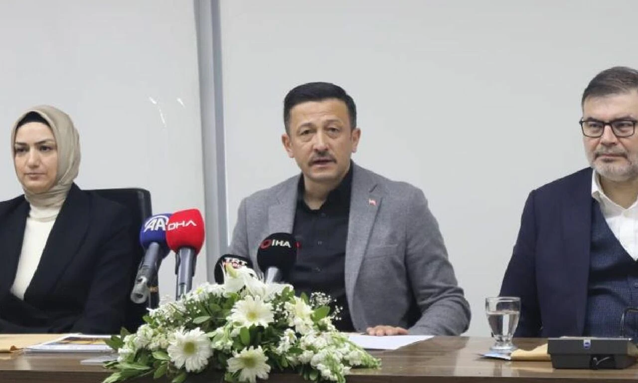 Hamza Dağ'dan yerel seçim mesajı: İzmir’i eşsiz hale getireceği - 1. Resim