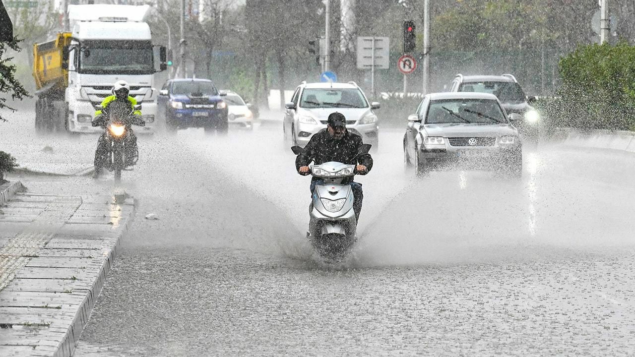 Meteoroloji'den 3 il için kuvvetli yağış uyarısı