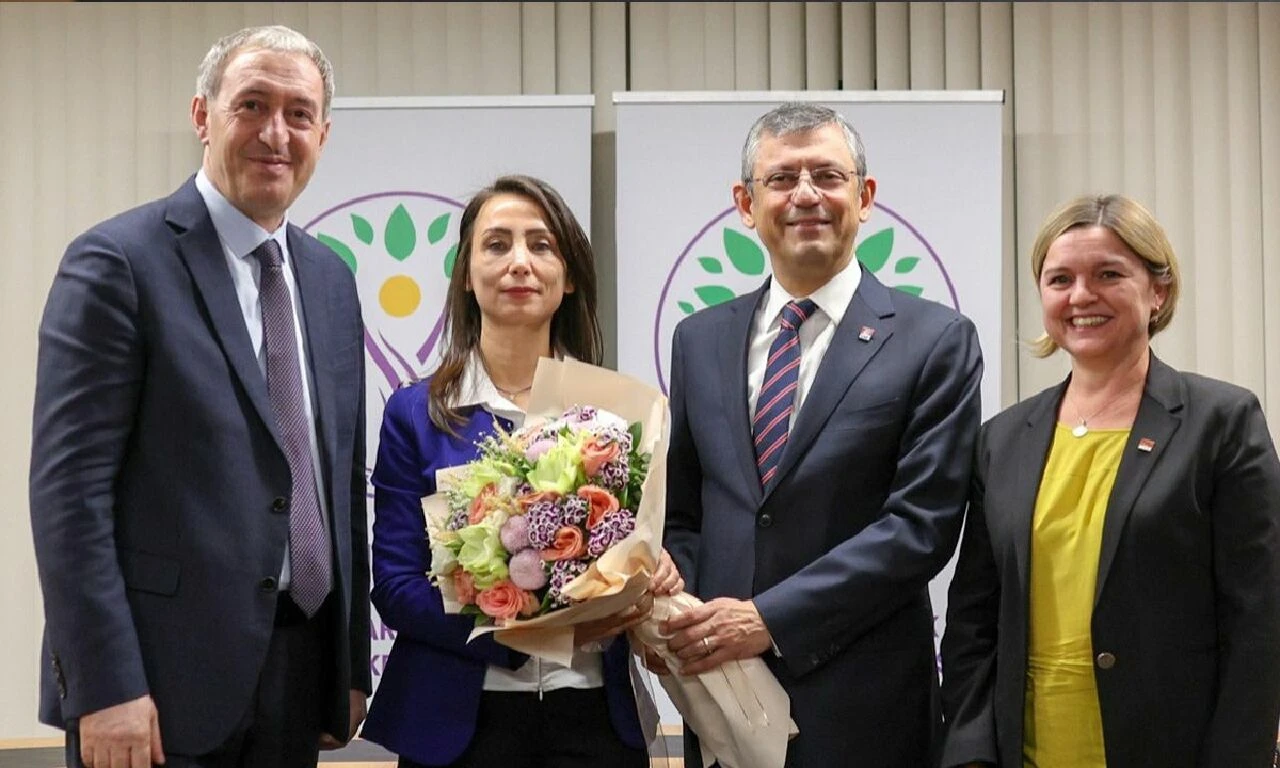 Özel'in 'Türkiye İttifakı' çağrısına İYİ Partili Zorlu'dan 'DEM'li cevap - 1. Resim