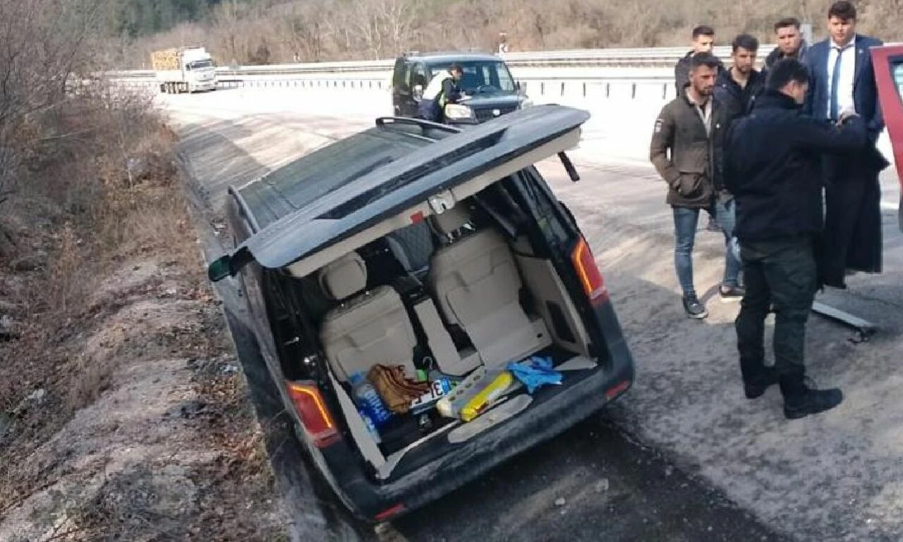 Son dakika! BBP lideri Mustafa Destici trafik kazası geçirdi - 1. Resim