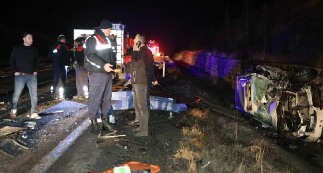 Son dakika: Nevşehir'de feci kaza: En az 3 kişi öldü 6 kişi yaralandı - 1. Resim