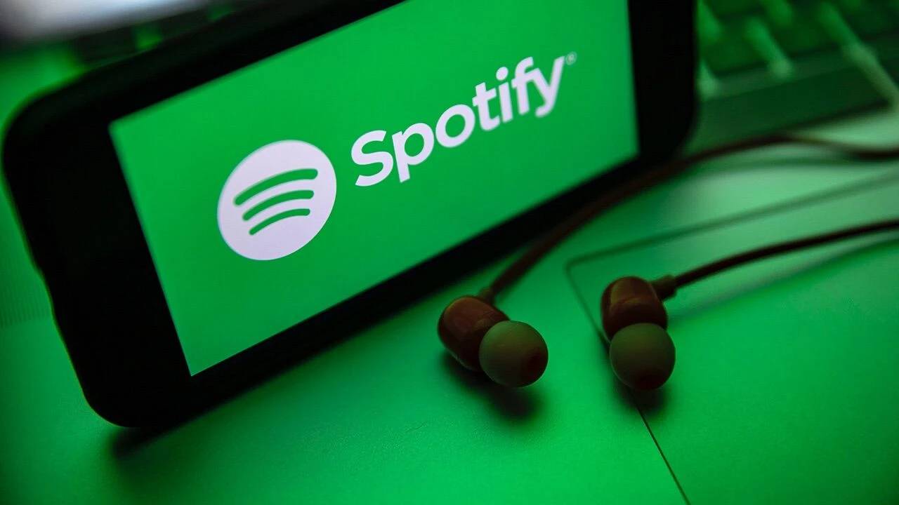 Spotify kazandı! AB'den Apple'a 1,95 milyar dolar ceza - 1. Resim