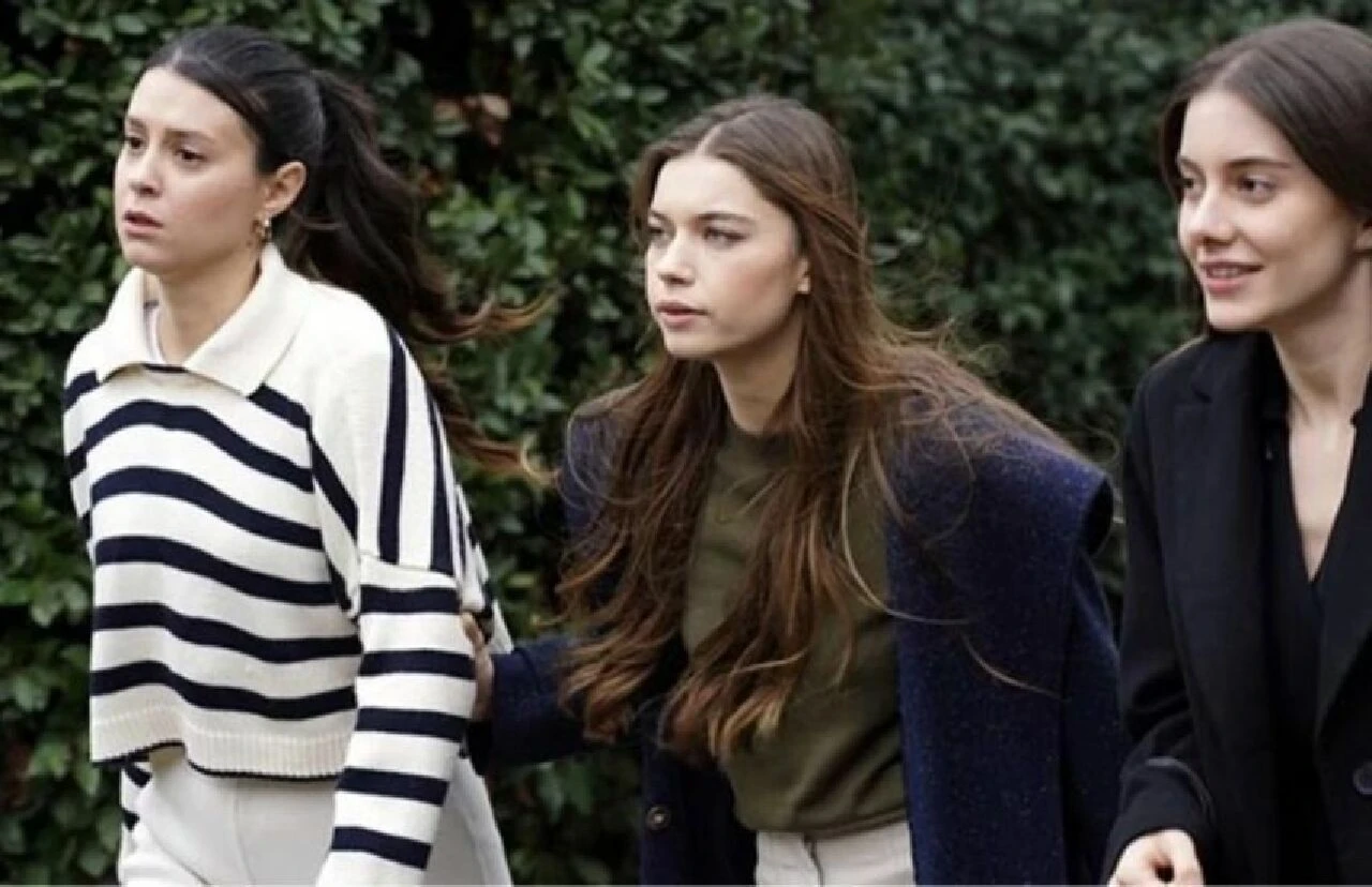 Yalı Çapkını’nın Pelin’i Buçe Buse Kahraman hakaretlere daha fazla dayanamadı - 1. Resim