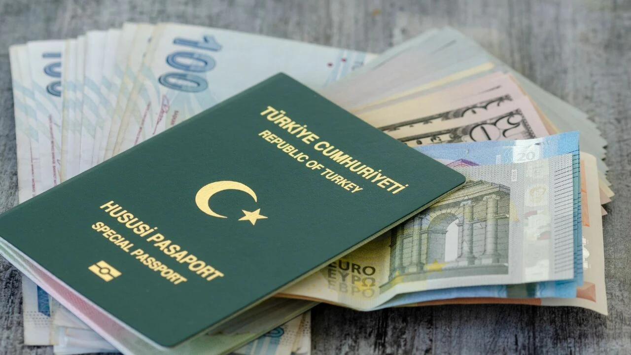 Avrupa Türklere kapılarını kapattı! Schengen vizesi bulmak çölde su bulmak kadar zor