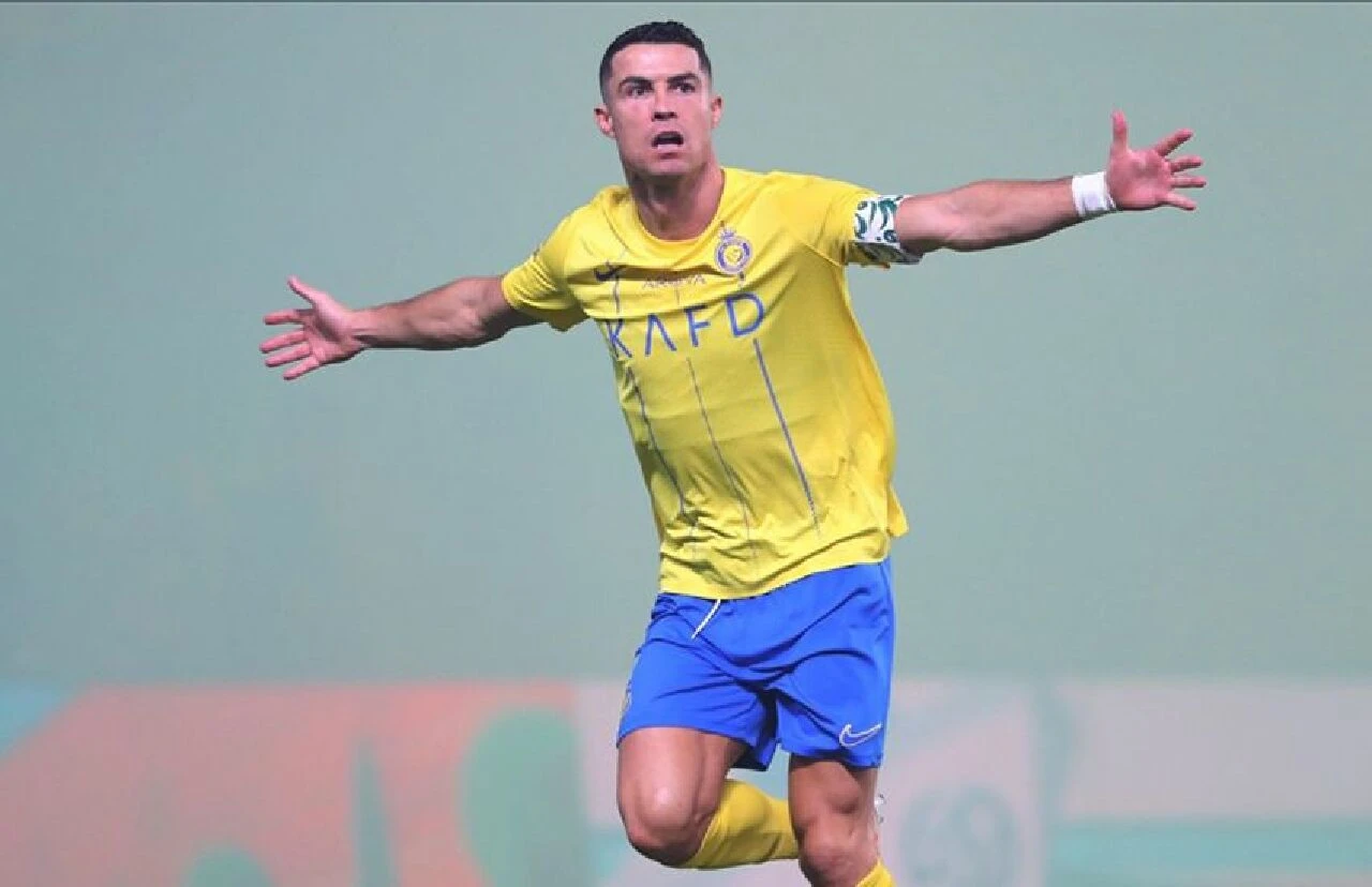 Bir devir sona eriyor! Cristiano Ronaldo'nun futbolu bırakacağı tarihi sevgilisi duyurdu - 1. Resim