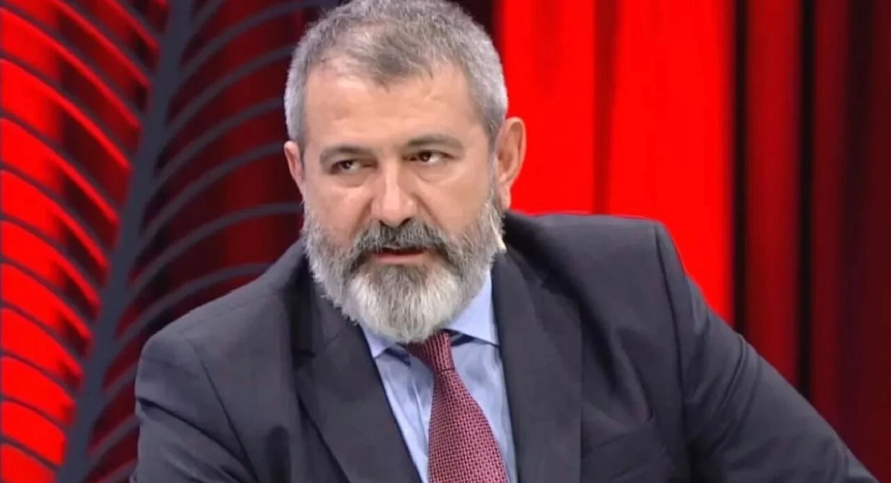 Canlı yayınlara da konuk olan Hamza Turhan Ayberk'in memleketi ve eğitimi - 2. Resim