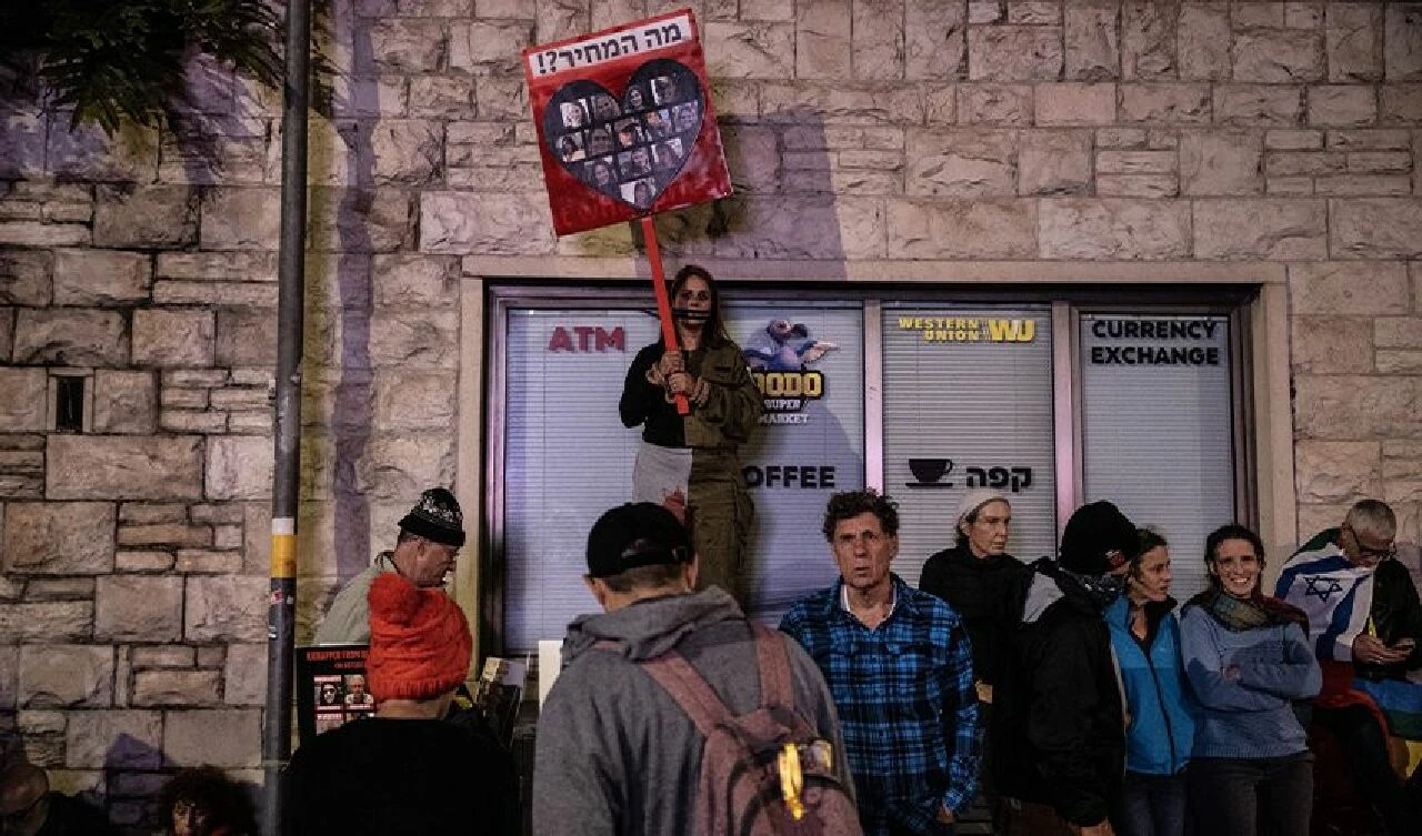 İsrail hükümeti çatırdıyor! Netanyahu sığınacak bahane arıyor - 2. Resim