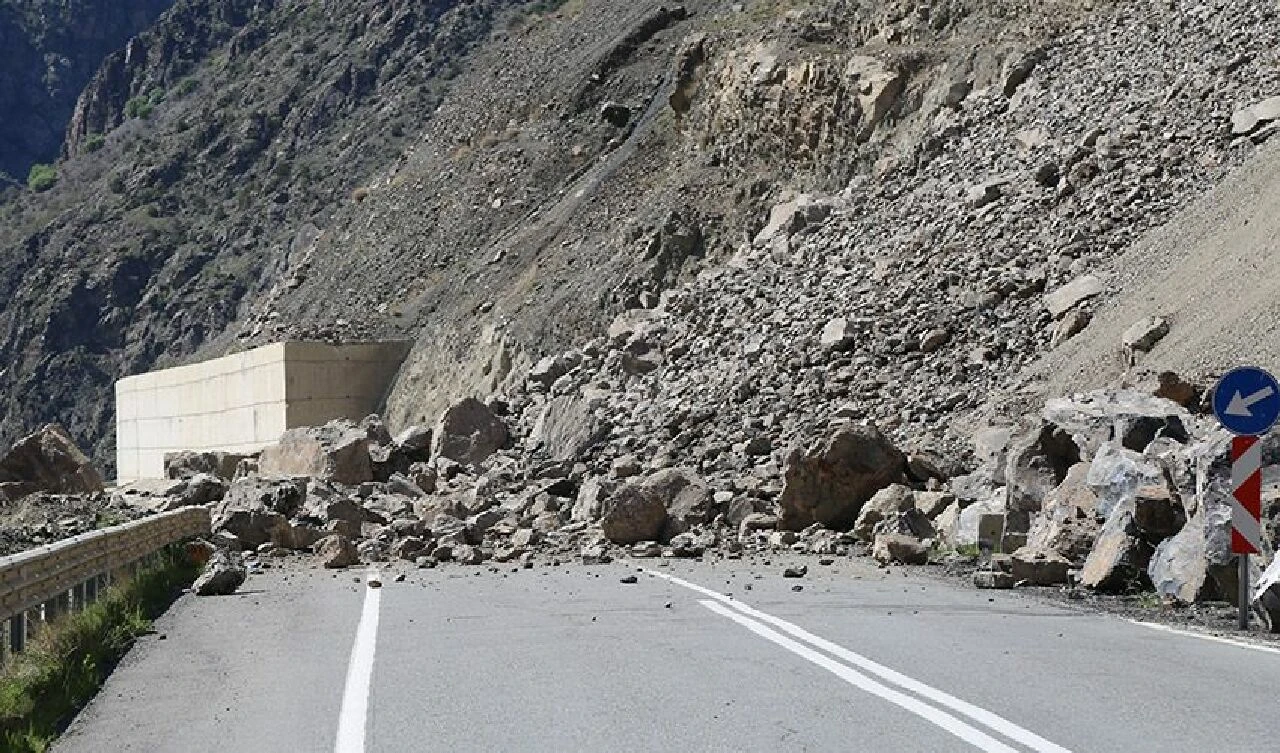 Kritik heyelan açıklaması! Doğu Karadeniz'e dikkat çekip uyardı! - 1. Resim