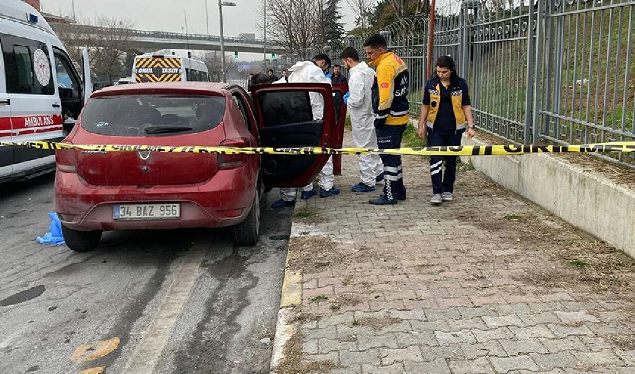 Otomobilde başından vurulmuş halde bulundu