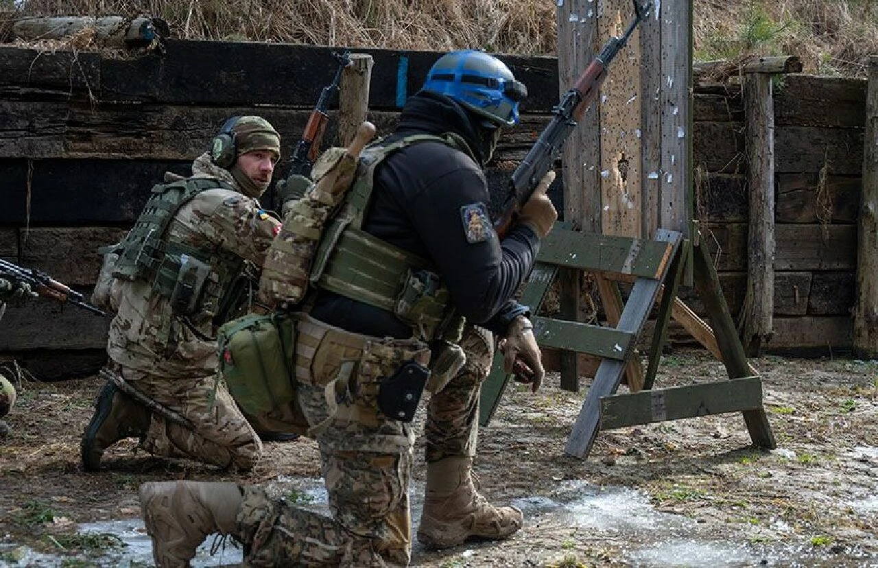 UCM’den Rusya’ya gözdağı: 2 üst düzey komutana tutuklama kararı