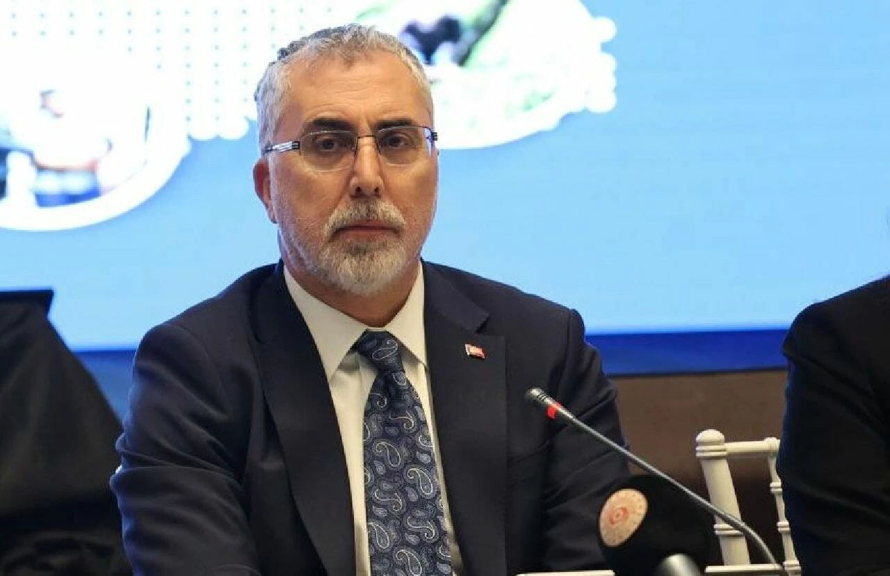 Bakan Işıkhan müjdeyi verdi: Adana'da 1.500 kişi işe alınacak! - 1. Resim