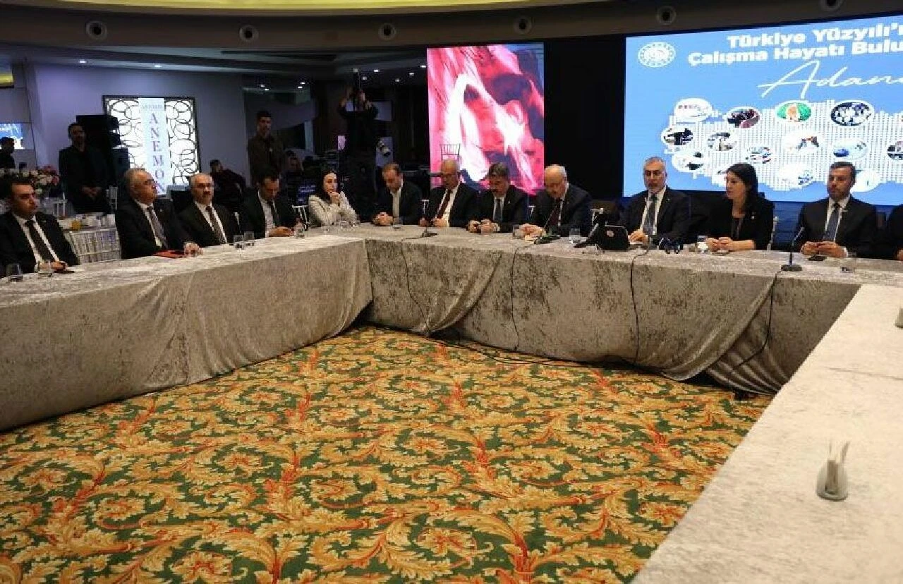 Bakan Işıkhan müjdeyi verdi: Adana'da 1.500 kişi işe alınacak! - 2. Resim